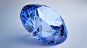 Un diamante blu dopo il taglio