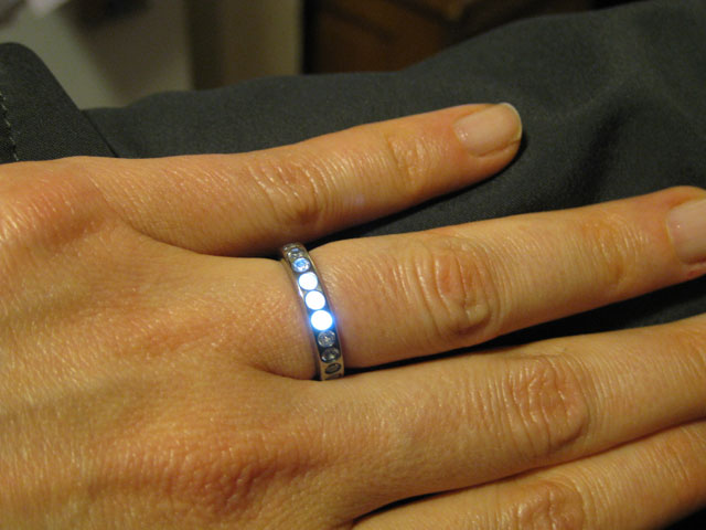 L'anello illuminato con led