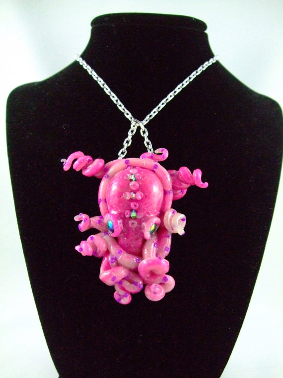 Pink Octopus Statement Necklace. Prezzo: 71,04 euro
