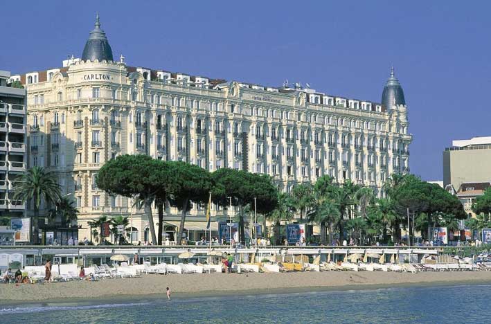 L'hotel Carlton a Cannes, dove è avvenuto il furto