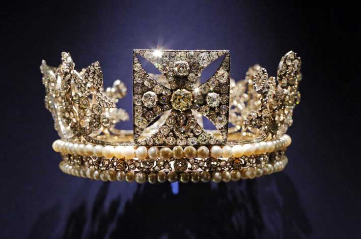 La corona utilizzata nella cerimonia del 1953