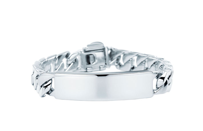 Bracciale Tiffany ID in argento con barretta da personalizzare. Prezzo: 640 euro
