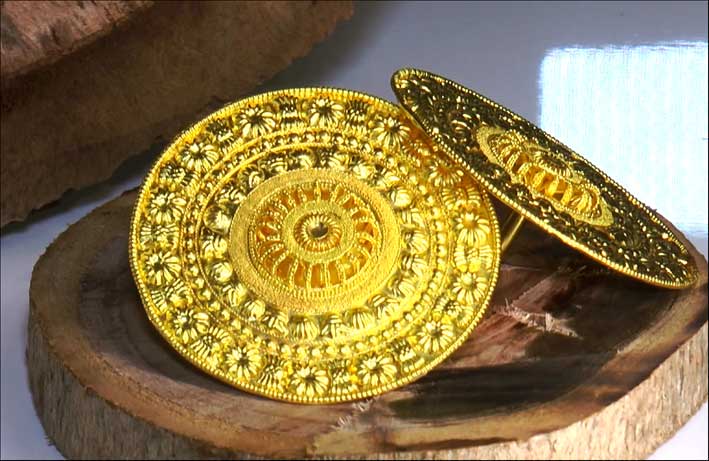 La riproduzione di antichi anelli etruschi