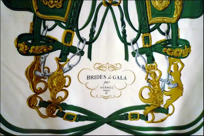 Il foulard Brides de Gala che ha ispirato la linea di gioielleria