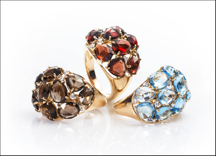 Ánimo, anelli in oro rosa 18 carati con topazio azzurro, quarzo fumè, granato e diamanti