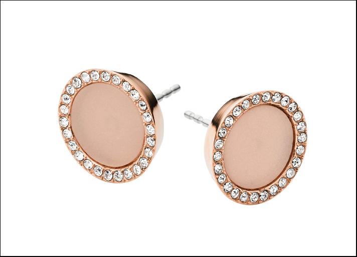 Fashion, orecchini in acciaio Rose Gold, con inserti in resina rosa antico  e cristalli applicati Prezzo: 79 euro