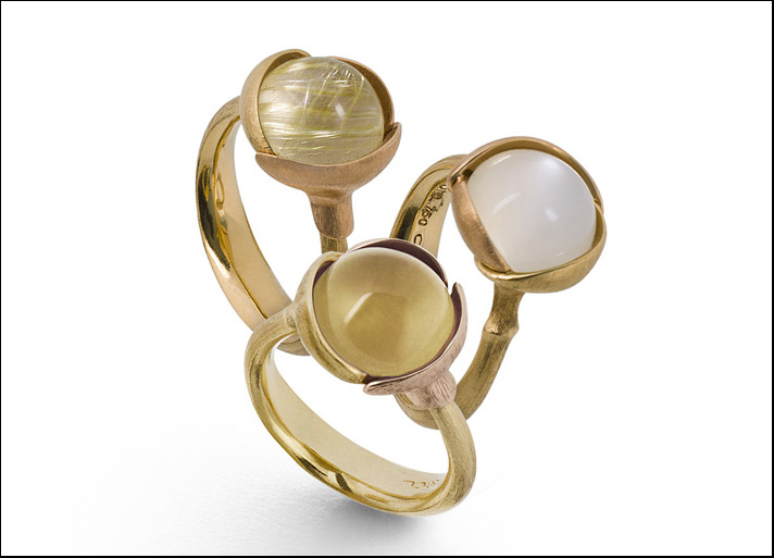 Golden, anelli impilabili in oro giallo con un quarzo rutilo, citrino e pietra di luna cabochon e file di diamanti bianchi 