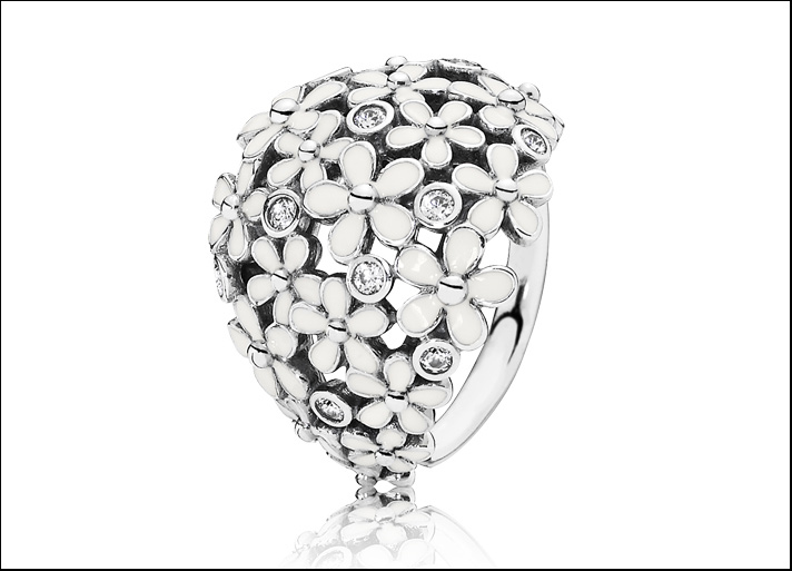 Bouquet di margherite, anello in argento Sterling, smalto bianco e cubic zirconia