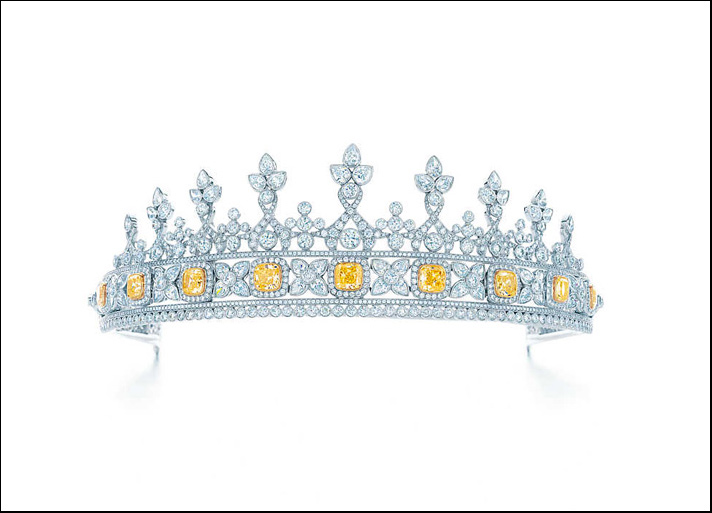 Tiffany Blue Book, diadema in platino con diamanti bianchi e bracciale staccabile in oro con nove diamanti Fancy Intense Yellow taglio cushion