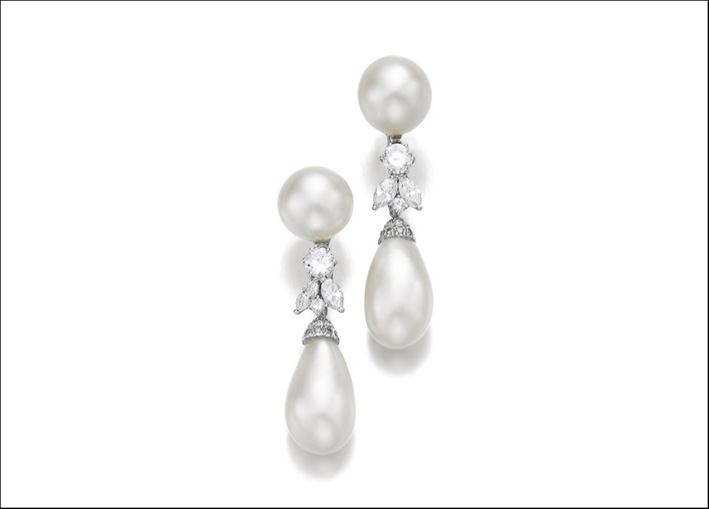 Orecchini con perle naturali e diamanti. Venduti per 3,2 milioni di dollari