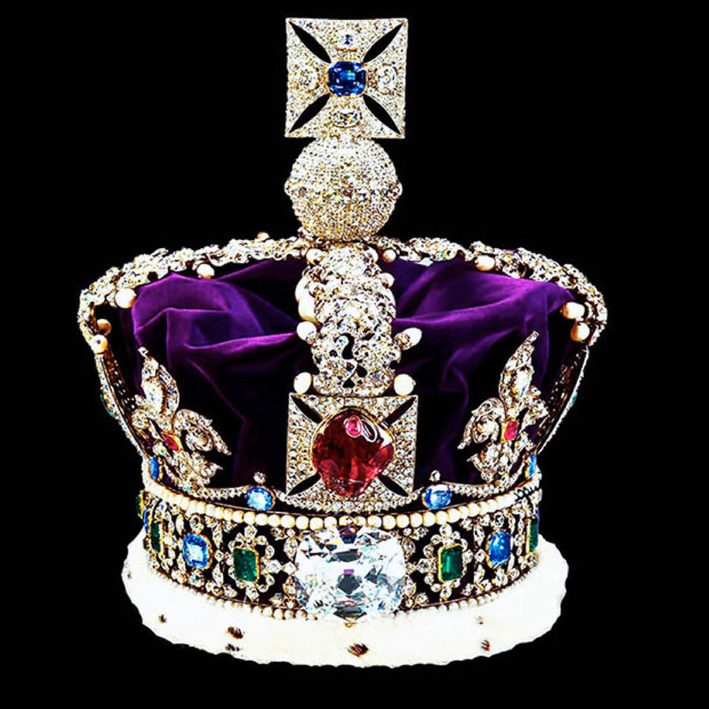 La corona indossata dal regnante di Gran Bretagna