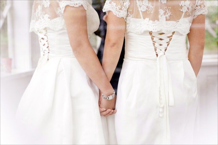 Cerimonia di matrimonio gay al femminile