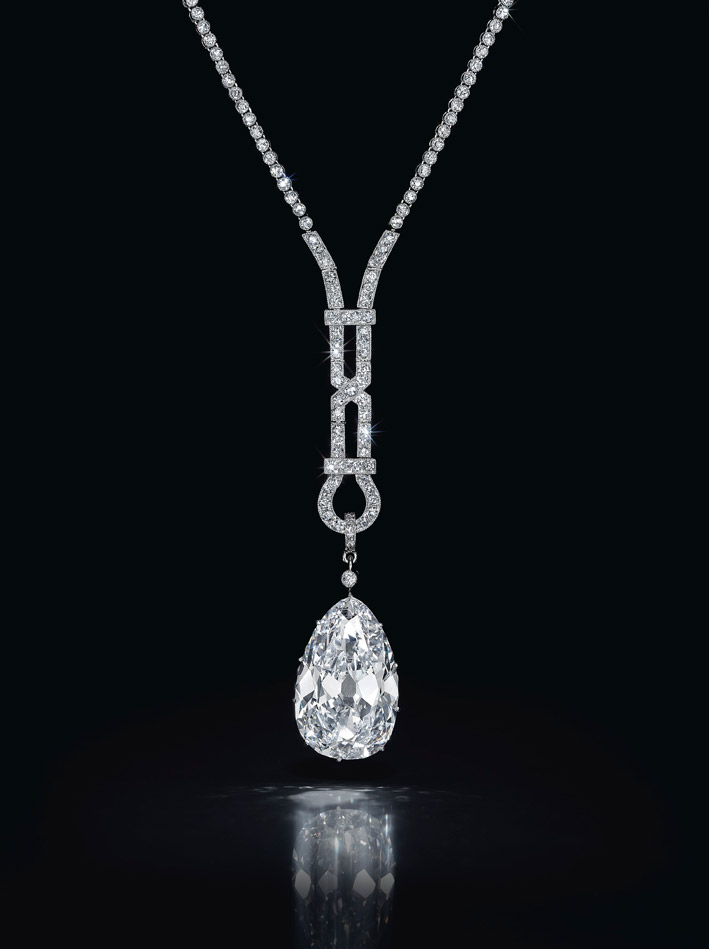 Collana Art Deco con pendente di diamante da 16,24 carati. Stima: 1,6-2 milioni di dollari