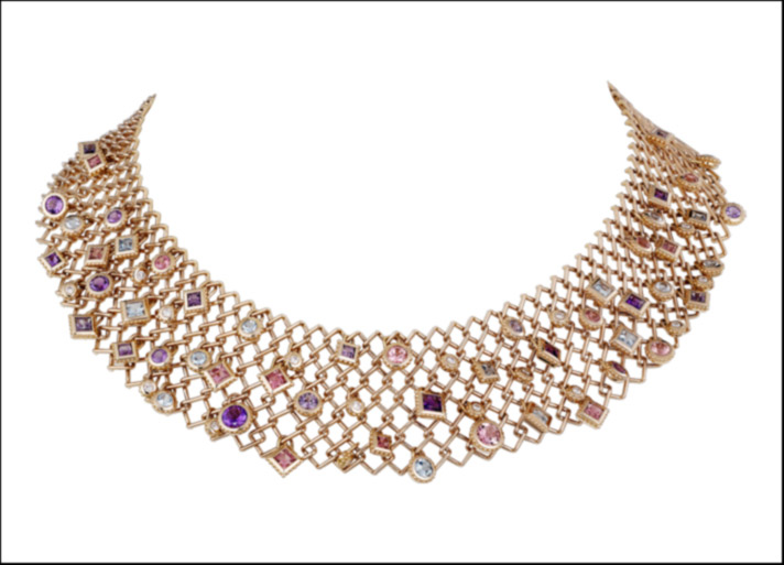 Collier Paris Nouvelle Vague, in oro rosa 18 carati, con 27 diamanti taglio brillante (0,77 carati), 12 ametiste, 14 acquemarine, 15 tormaline e 9 spinelli. Prezzo: 109 mila euro