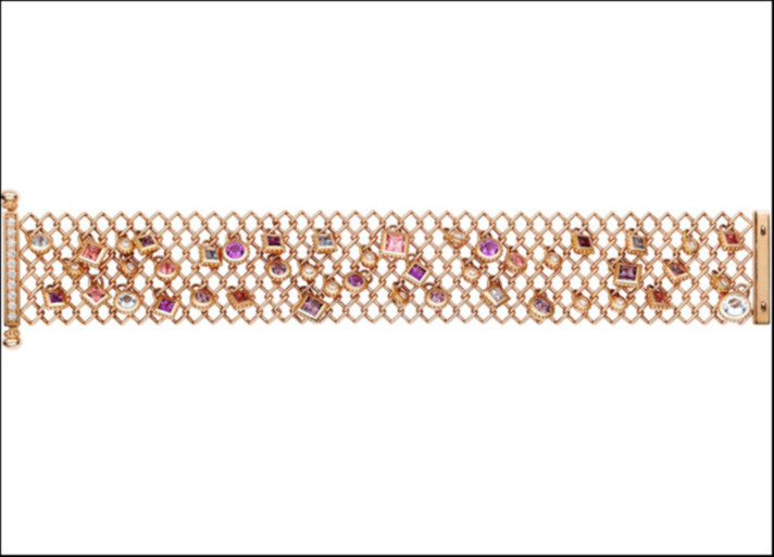 Bracciale Paris Nouvelle Vague, in oro rosa 18 carati, con 24 diamanti taglio brillante (0,69 carati), 8 ametiste, 7 acquemarine, 8 tormaline e 8 spinelli. Prezzo: 64.500 euro