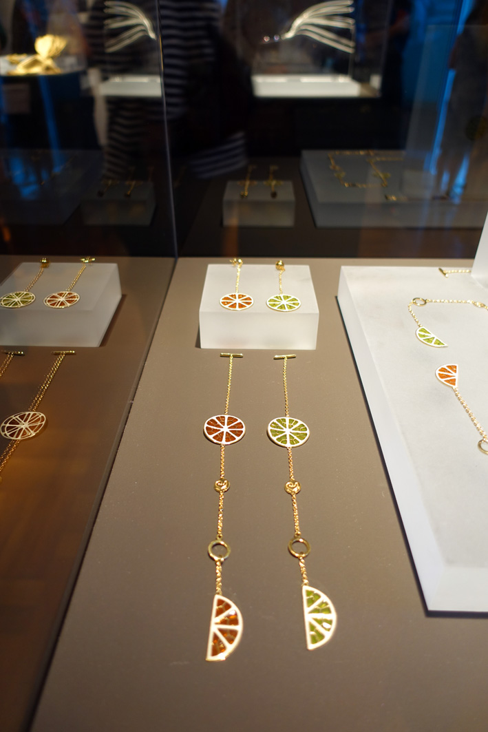 Chantecler, orecchini collezione Agrumi in oro  e smaltatura a vetrata in resina