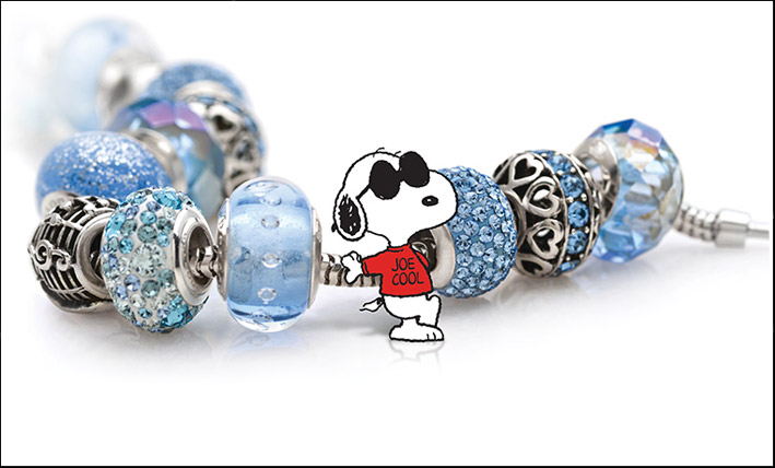 Snoopy e un bracciale componibile
