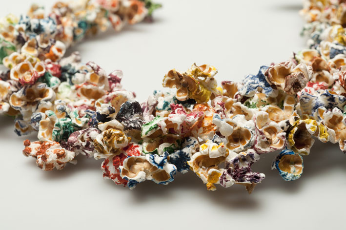 A Vicenza Gioielli in tavola 1 Alice Paravati, collana pop corn (particolare)