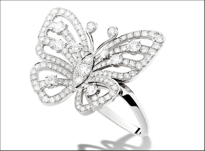 Il butterfly ring di Van Cleef & Arpels