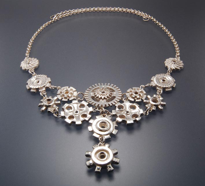 Collana in argento disegnata da Jennifer Smith Righter per Wearable By Design