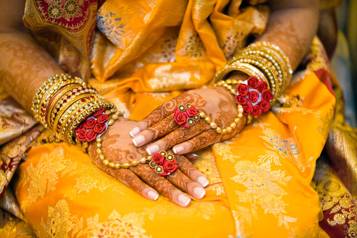 Body art e tradizione: bracciali-anello indiani