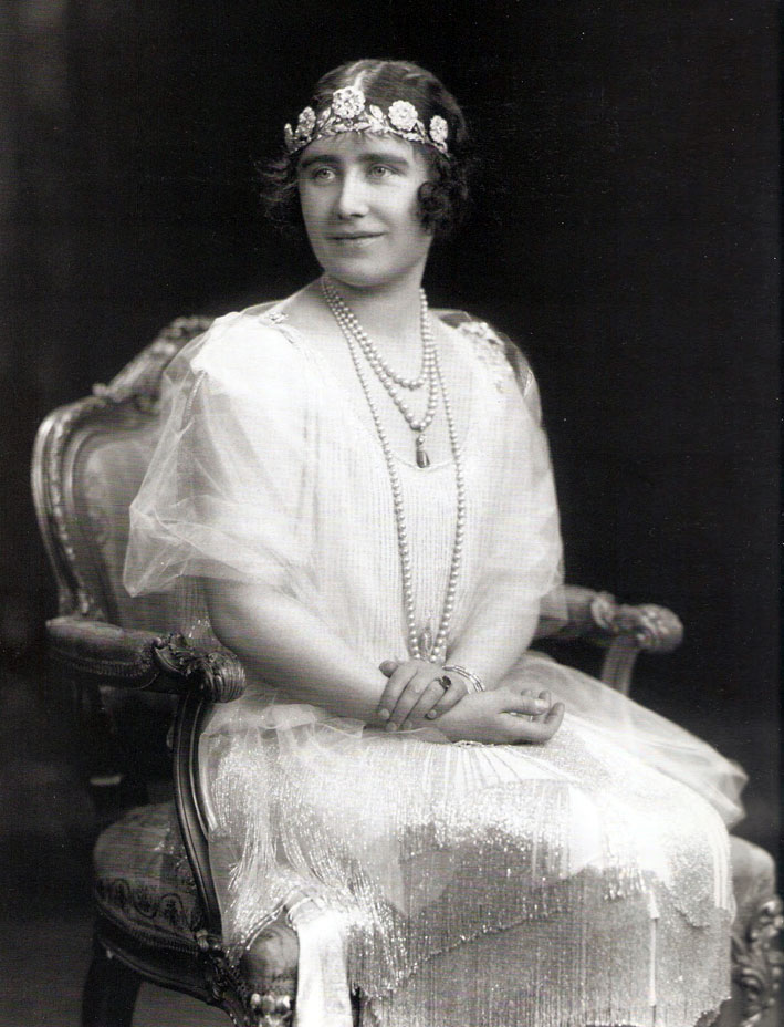 Rose Elizabeth Bowes, la regina madre, moglie di Giorgio VI