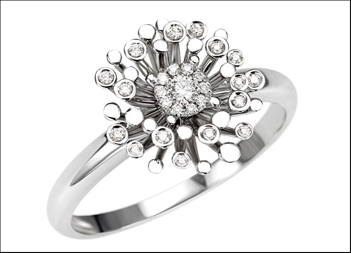Desiderio, anello in oro 18 carati con diamanti. Prezzo: 790 euro 