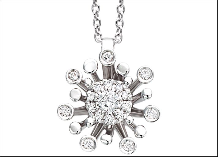Desiderio, collana con pendente in oro 18 carati con diamanti. Prezzo: 550 euro 