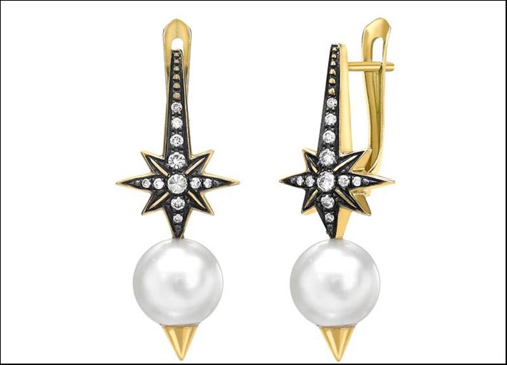 Orecchini Oseanyx Star Pearls in oro carati con diamanti, zaffiri bianchi e perle Akoya