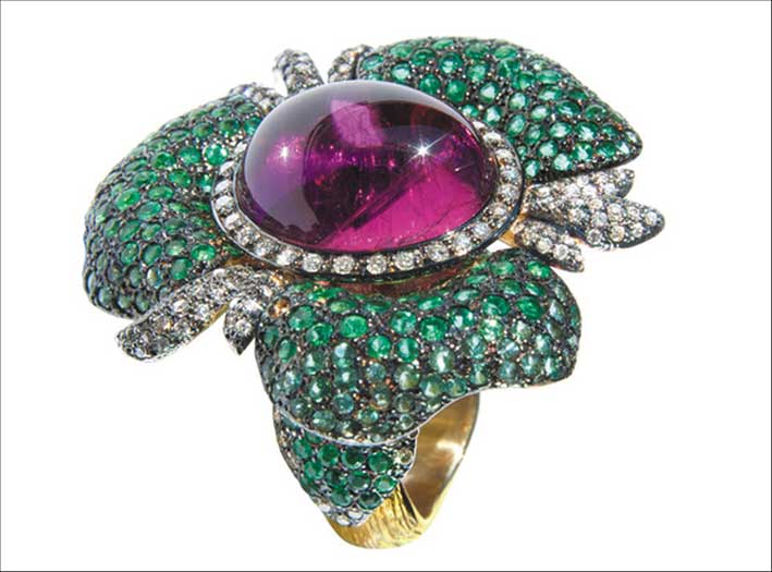 L'anello che è arrivato al secondo posto al Couture Design Awards di Las Vegas nel 2012