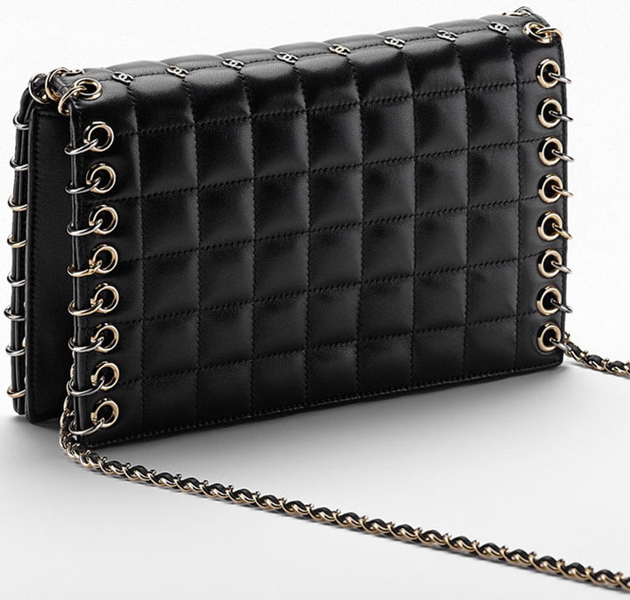 La celebre borsa di Chanel 2.55