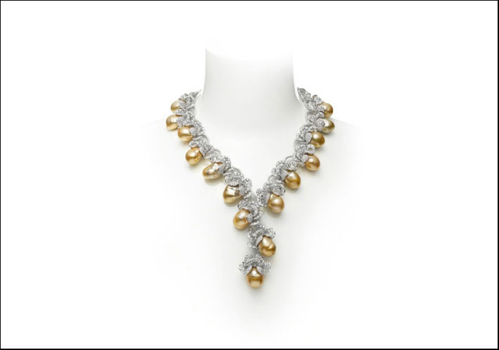 Collana di perle dei Mari del Sud, oro, diamanti