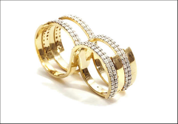 Anello doppio Fabri in oro e diamanti. Prezzo: 8.000 dollari 