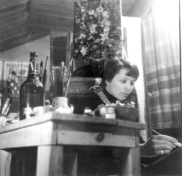Ada Minola nel suo studio, Torino, 1958