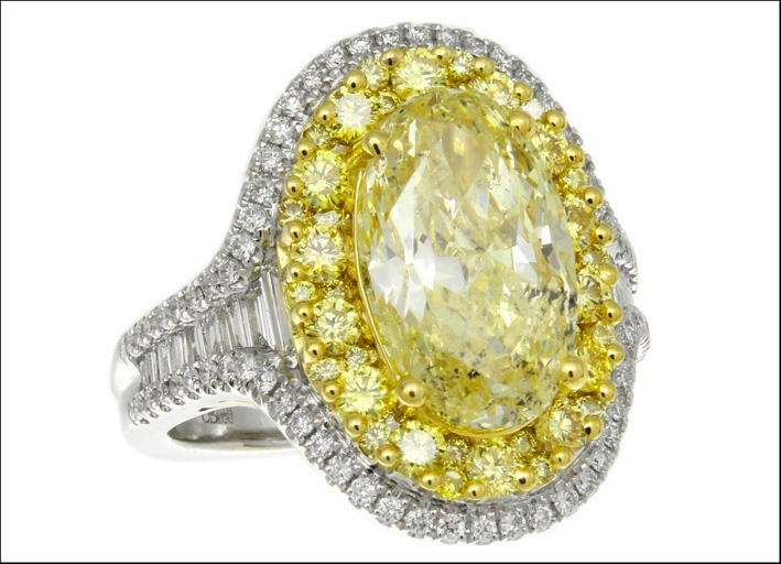 Collezione Center. Yellow Diamond Ring. Prezzo: 91000 dollari