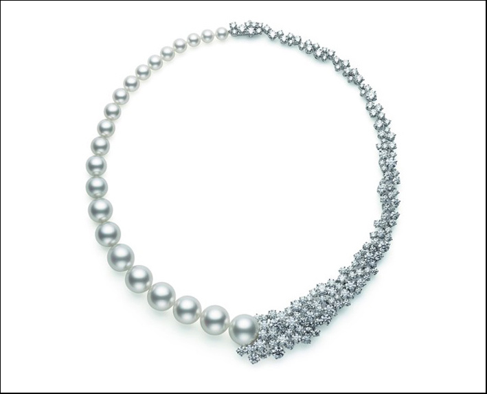 Collana con perle Akoya e Sout Sea, diamanti