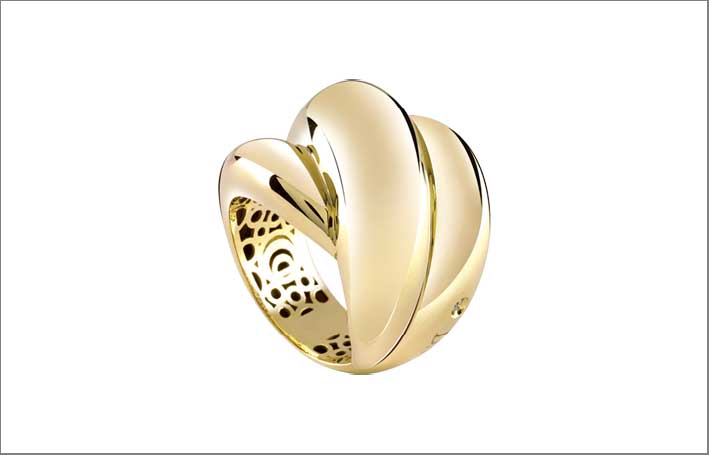 Damiani, anello in oro giallo. Prezzo: 1740 euro