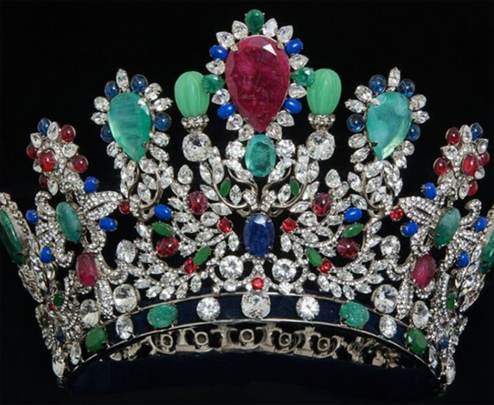 Corona per Miss Venezuela 2015, con smeraldi, rubini e lapislazzuli