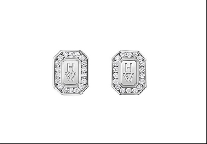 Orecchini HW Logo, in oro bianco e diamanti