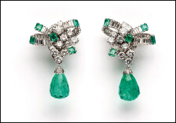 Orecchini con diamanti e smeraldi di Chantecler
