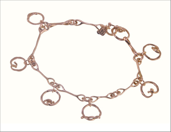 Nodo d’Amore bracelet; 18kt rose gold gr. 10,00. Prezzo: 2.450 euro
