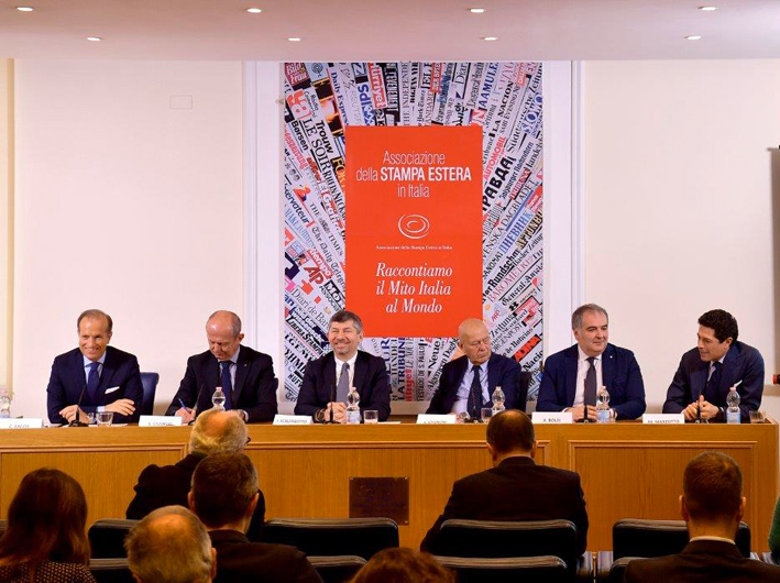 Da sinistra,Corrado Facco, Stefano Ciuoffo, Ivan Scalfarotto, Lorenzo Cagnoni, Andrea Boldi, Matteo Marzotto