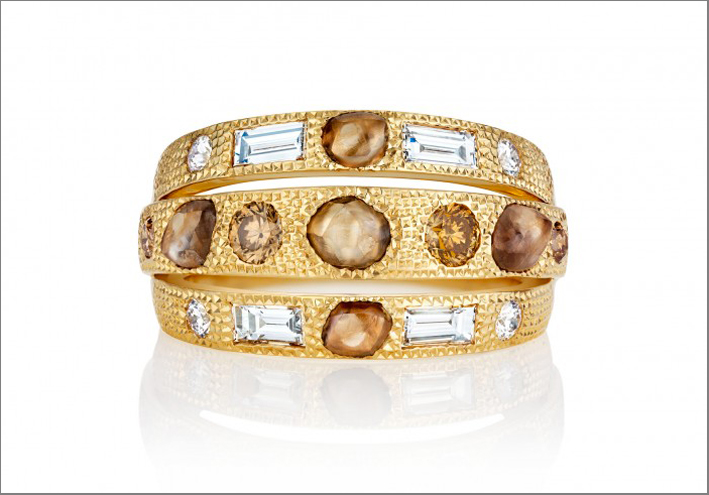 Collezione Talisman, anello, con diamanti bianchi e brown