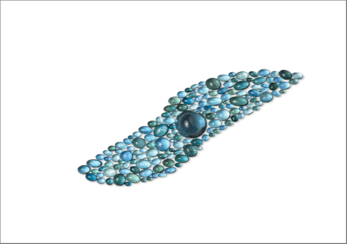 Braccialetto con varie pietre blu, azzurre e verde, per un totale di circa 268 carati, tra tormaline e acquamarine