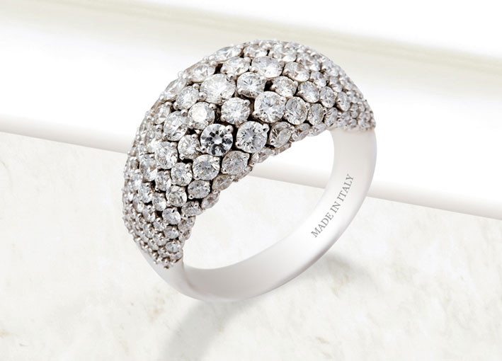 Collezione Sparkle, anello in oro bianco e diamanti
