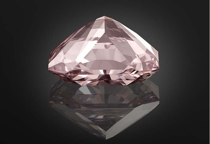 Agra, diamante rosa di 28.15 carati, che secondo la leggenda sarebbe stato offerto al Mughal Babur, fondatore dell'impero Moghul, quando ha conquistato la città di Agra, nel 1526