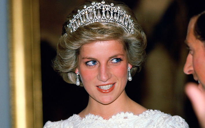 La principessa Diana con la tiara Cambridge Lover’s Knot
