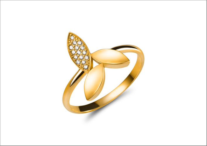 Collezione Leaf, anello in oro giallo e diamanti