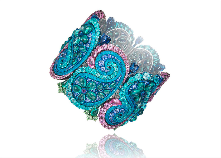 Bracciale di Chopard della red Carpet collection, smeraldi, zaffiri, tsavoriti