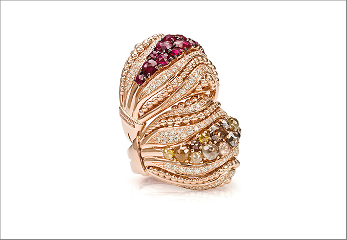 Collezione Tiramisù, anello in oro rosa -diamanti, rubini. Anello in oro rosa, e diamanti fancy